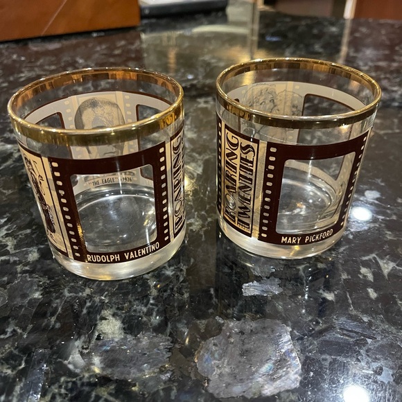 Roaring Twenties Vintage Cocktail Glasses - Picture 6 of 6